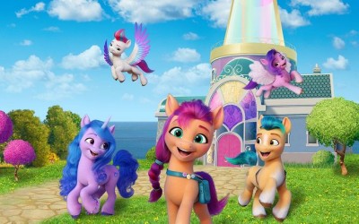 Sevimli Dünyasına Yolculuk: 11 Sayfalık Little Pony Boyama Kitabı